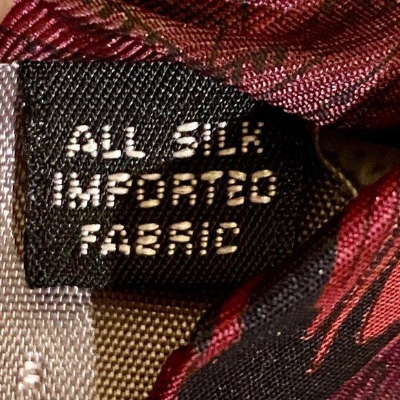 John Weitz Silk Tie - Picture 4 of 4